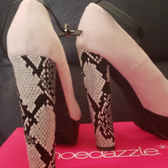 Shoes - Picture 2 of 3